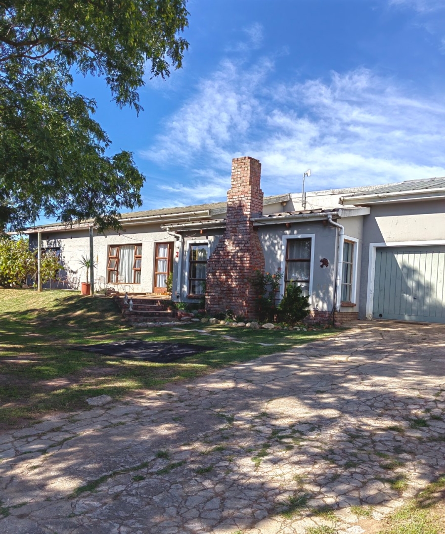 4 Bedroom Property for Sale in Kareedouw Eastern Cape